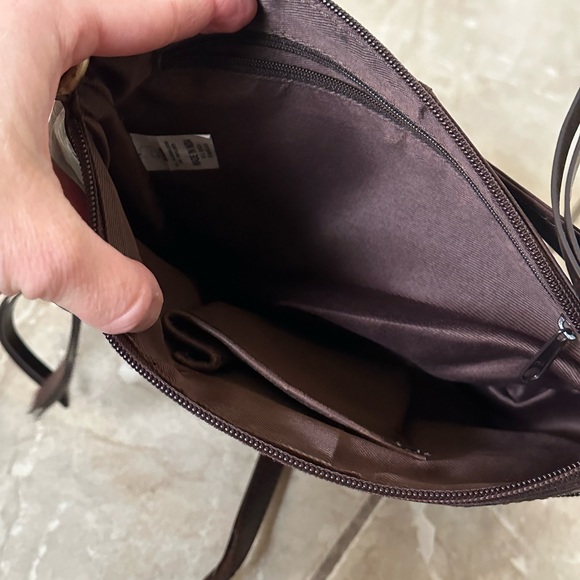 Estalon Crossbody Bag - Picture 8 of 13